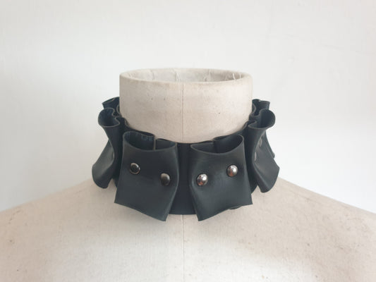 Frilly Choker